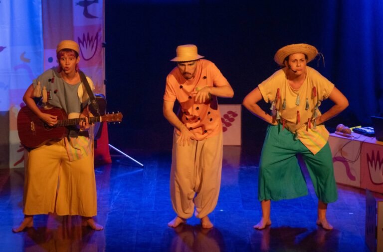 Grupo Tapete Voador apresenta espetáculo em Fortaleza