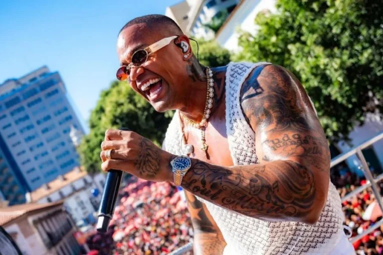 Léo Santana agita galera em São Paulo, encerra maratona de 17 shows e perde 14 kg no Carnaval 2026