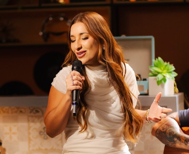 “Acústico Delas” chega no Mês das Mulheres para celebrar presença feminina na música