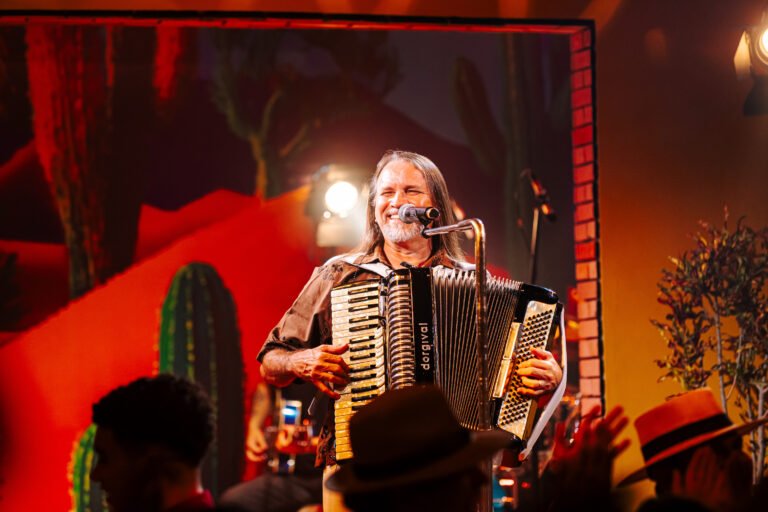 Dorgival Dantas lança projeto “Raízes” com grandes nomes da música nordestina