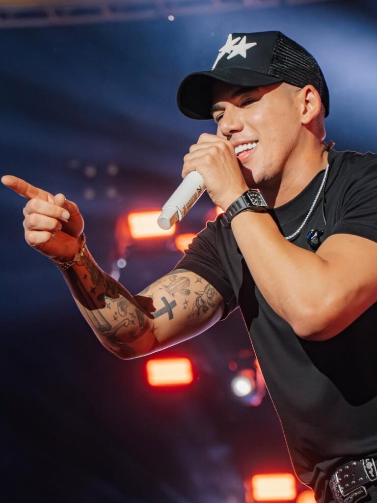 Zé Vaqueiro comanda “Muído do Original” em Fortaleza