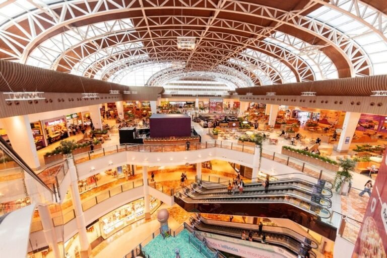 Shoppings RioMar em Fortaleza lançam campanhas especiais de Dia das Mães com sorteio de carro e prêmios instantâneos