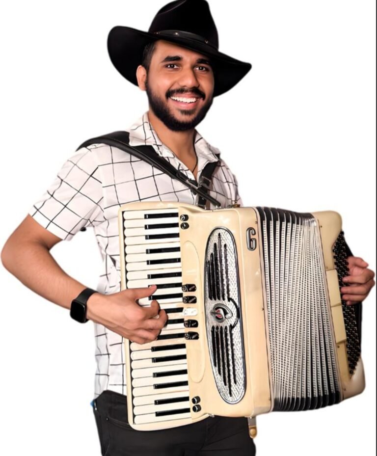 RioMar Kennedy retoma projeto Vibe com show de Clementino Moura Filho