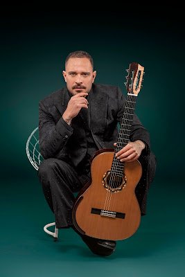 Diogo Nogueira apresenta turnê “Infinito Samba” em Fortaleza neste sábado