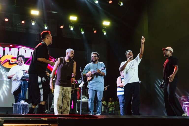 Samba Brasil celebra 20 anos em Fortaleza e transforma o Marina Park em palco de uma trajetória que atravessa gerações