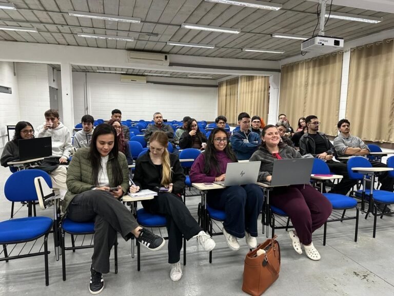 Grupo Petrópolis e Fatec reúnem mais de 270 estudantes em hackathon de inovação