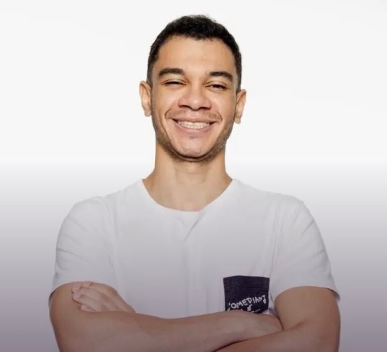 Igor Guimarães traz seu humor caótico a Fortaleza em noite sem regras no Teatro Claro