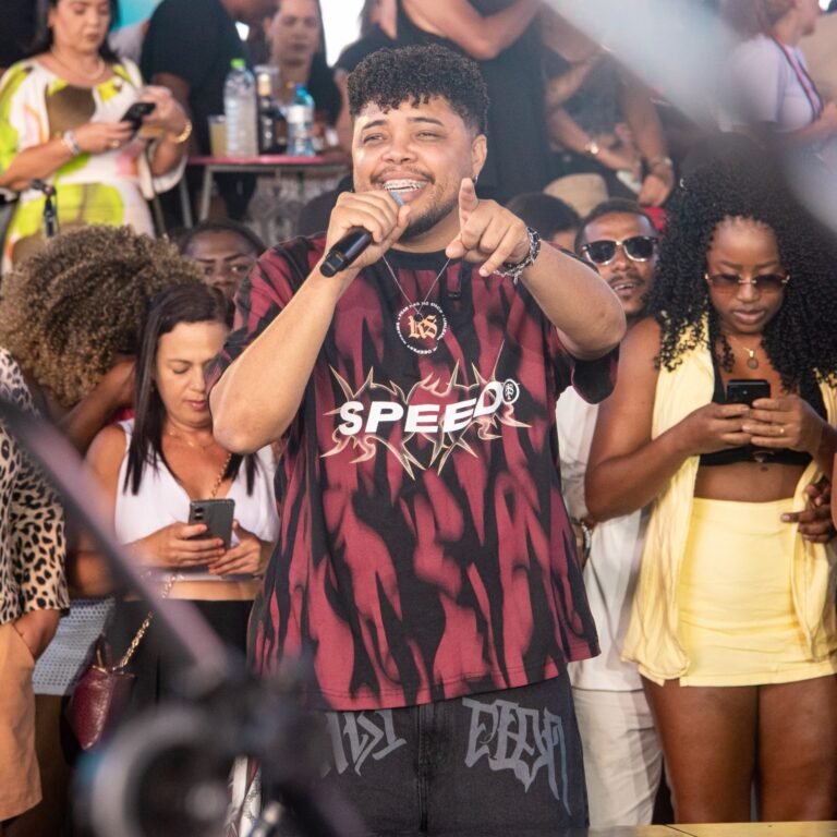 Nona aposta na energia do pagode de rua em novo audiovisual, “Pagode do Nona”