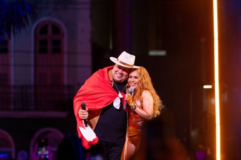 Rey Vaqueiro lança clipe “Príncipe Encantado” com Joelma em novo projeto ao vivo