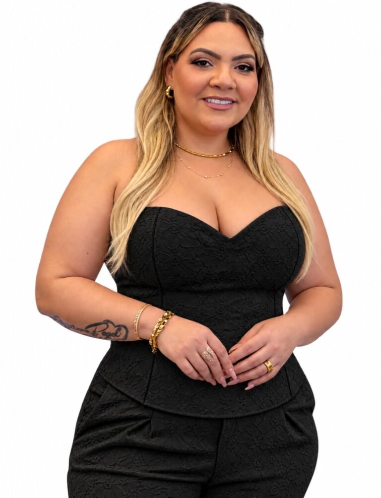 Suzy Navarro integra casting da Potência Music e prepara novo DVD